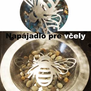 NAPJADLO PRE VELY